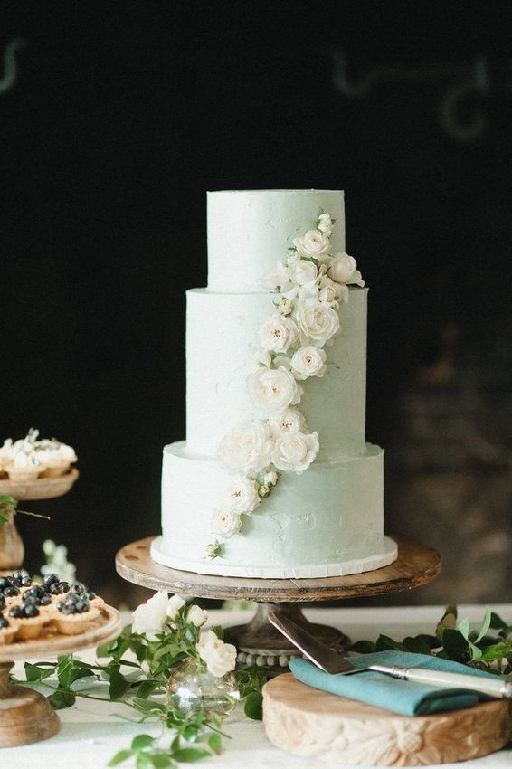 Cake by Cakes by Felicitations, Photo by Caskro Studio